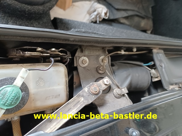 15_Manuell_Drahtzug_Funktion_prüfen_Small 15_Manuell_Drahtzug_Funktion_prüfen_Small
