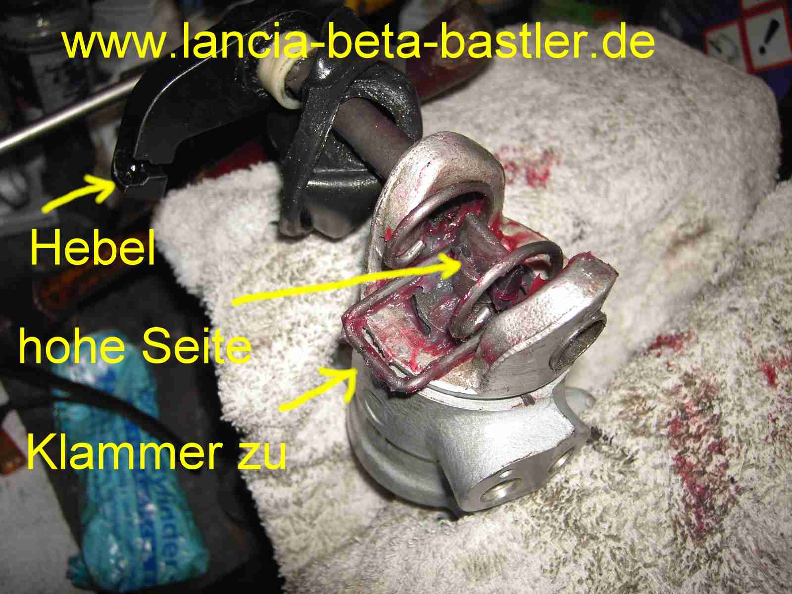 Anordnung Hebelmechanismus Bremszange hinten Lancia Beta Anordnung Hebelmechanismus Bremszange hinten Lancia Beta