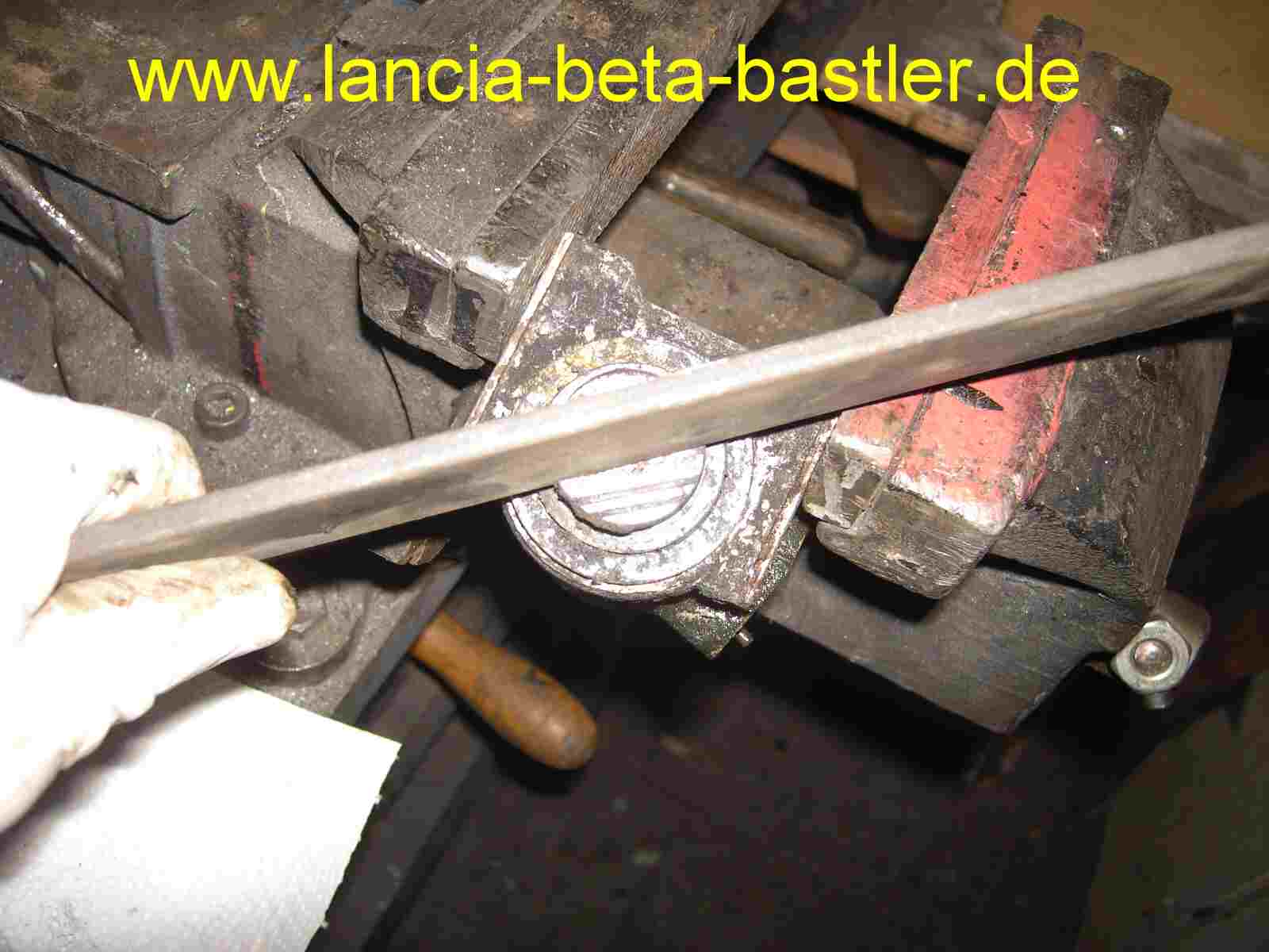 Bremskolben ausbauen Lancia Beta Bremskolben ausbauen Lancia Beta
