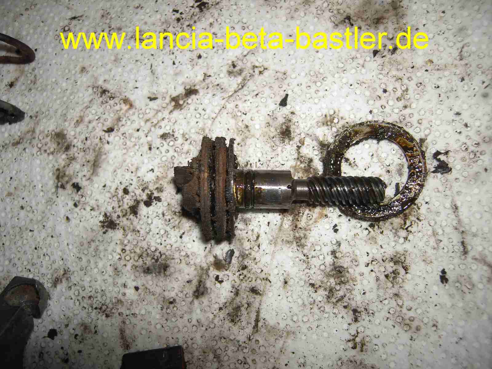 Bremszangenspindel Lancia Beta Bremszangenspindel Lancia Beta