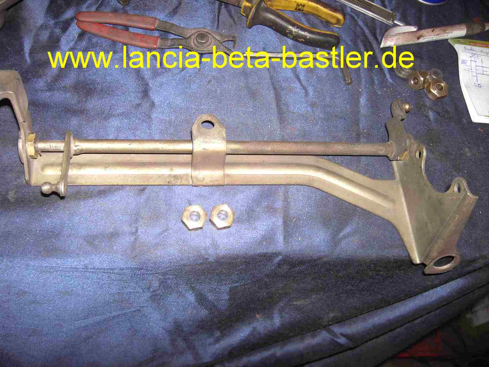 Buchsen für Vergasergestänge Lancia Beta Buchsen für Vergasergestänge Lancia Beta