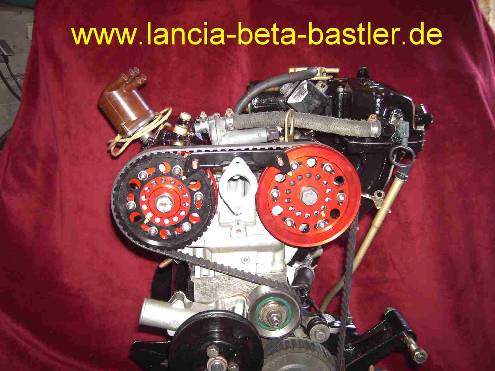 Fiat 124 Abarth Motor2 Fiat 124 Abarth Motor2