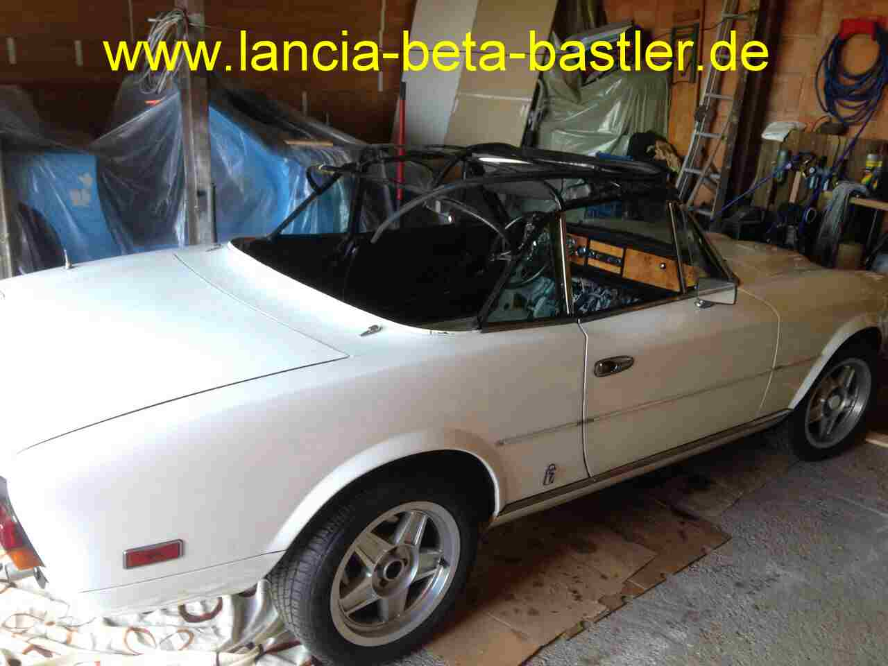 Fiat 124 Spider Seitenansicht