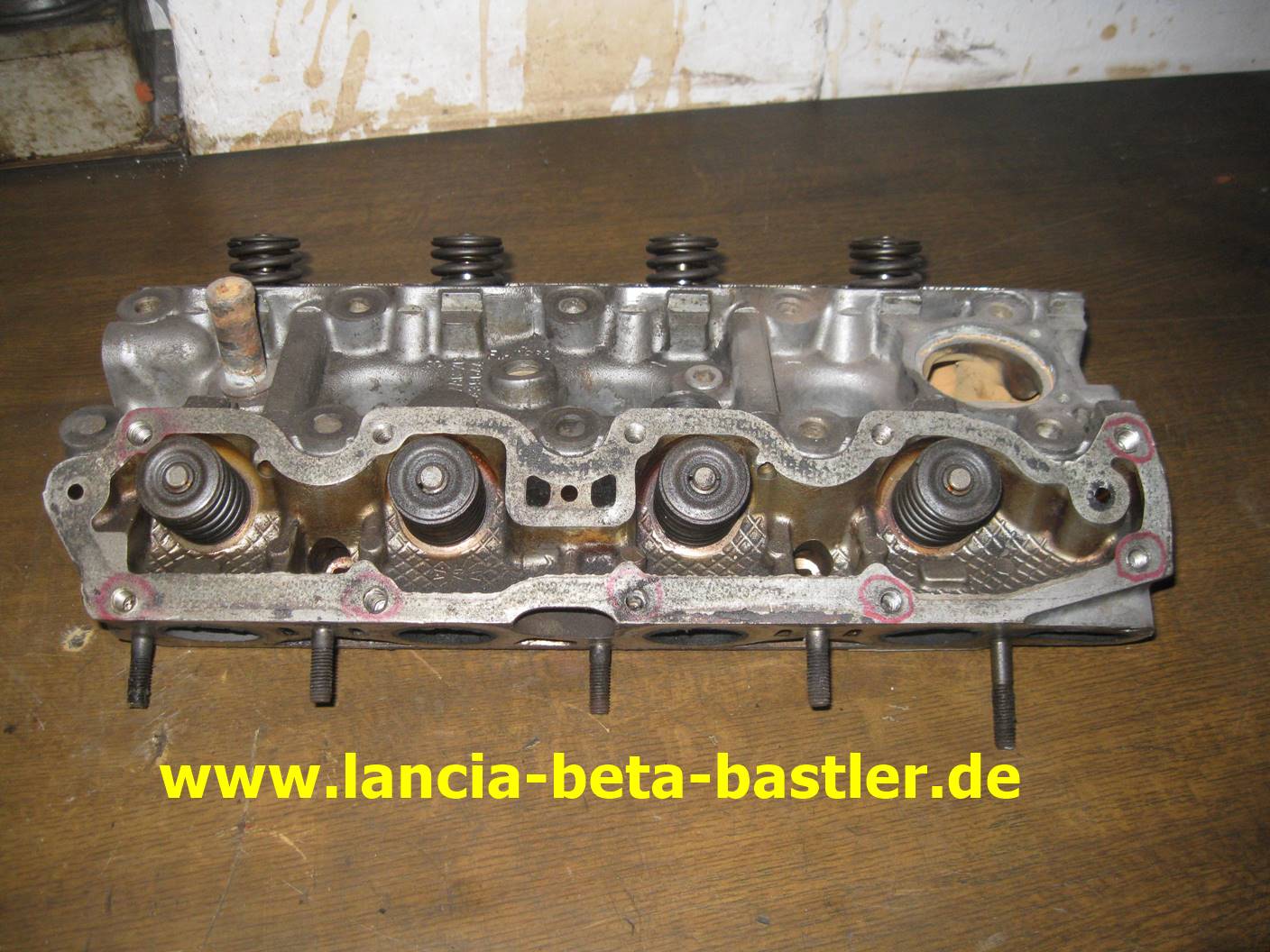 Fiat 124 Spider Zylinderkopf US Ausführung-3 Fiat 124 Spider Zylinderkopf US Ausführung-3