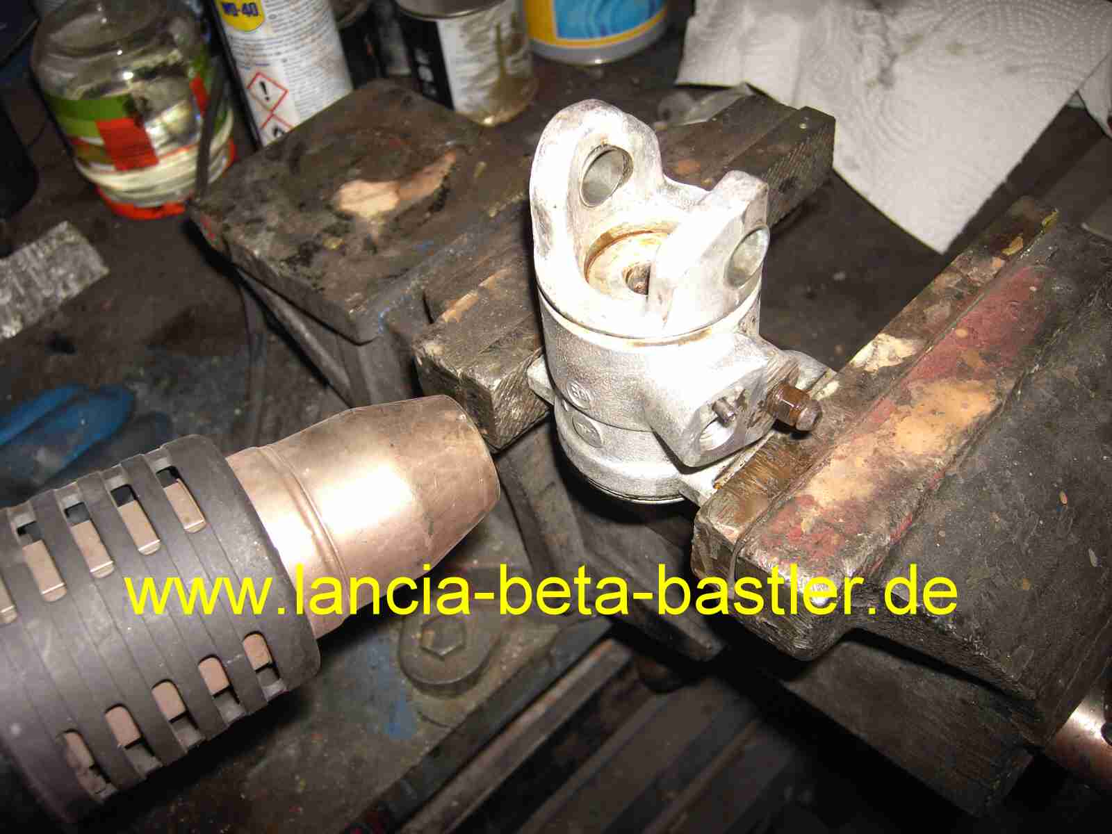 Heißluftfön Bremsnippel öffnen Lancia Beta Heißluftfön Bremsnippel öffnen Lancia Beta