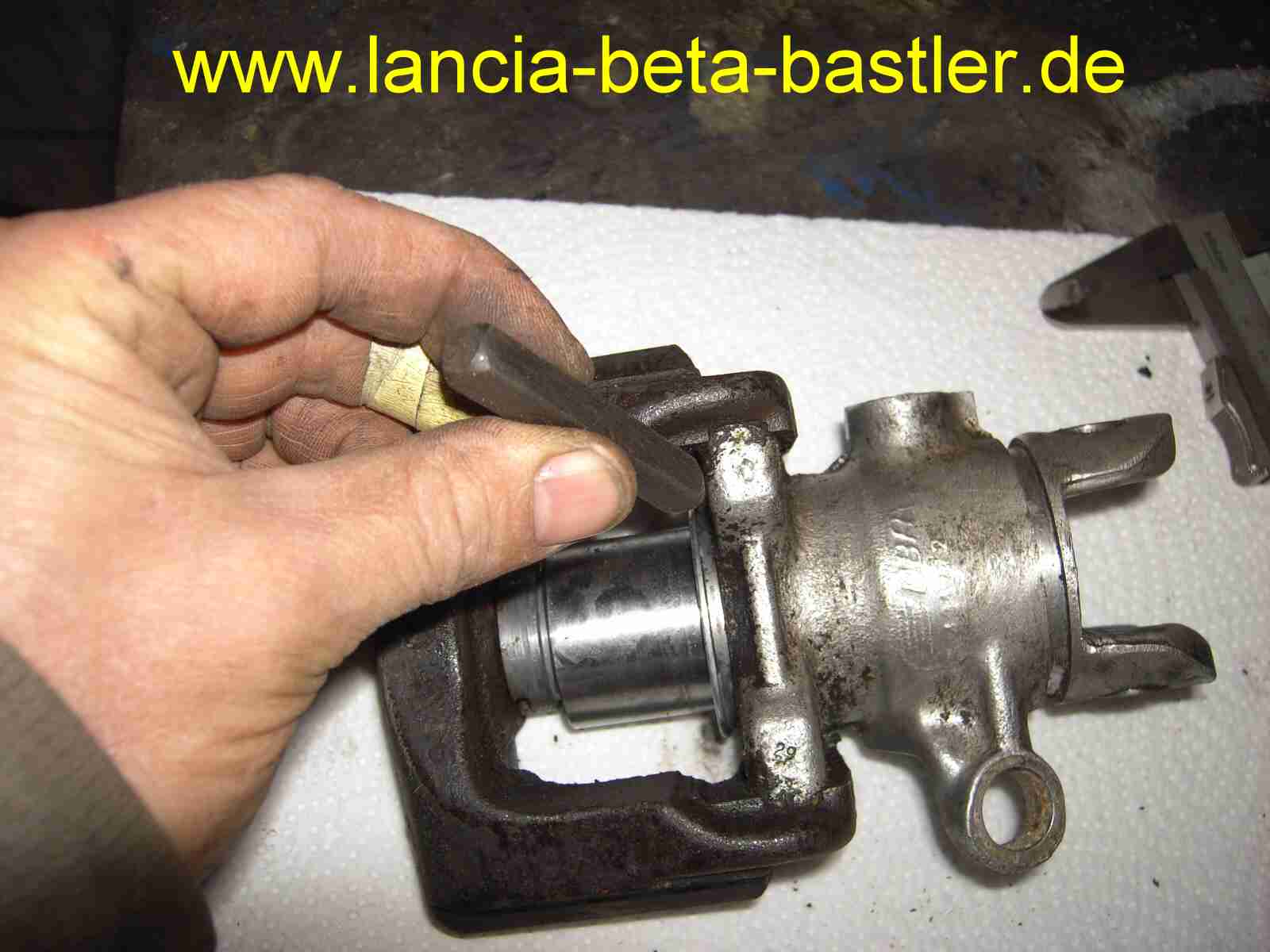 Kennzeichnen Bremszangen Lancia Beta Kennzeichnen Bremszangen Lancia Beta