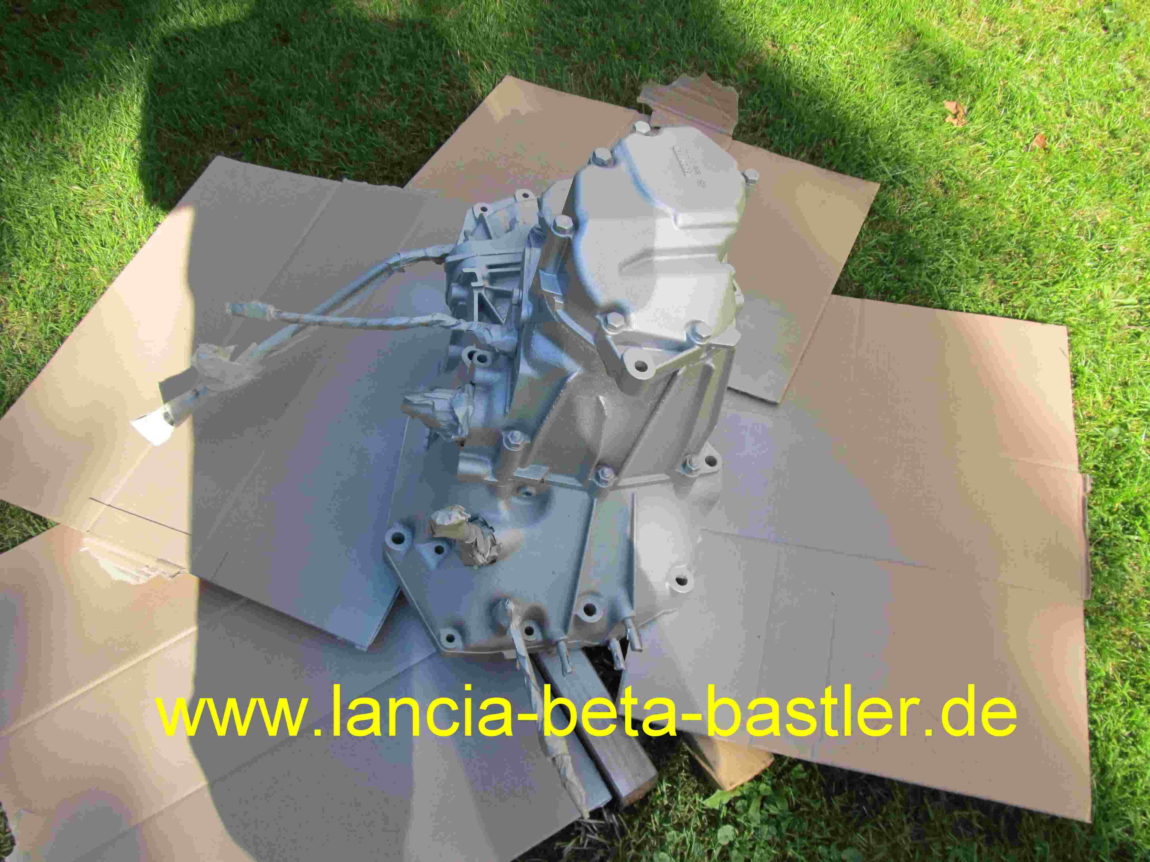Lancia Beta Getriebe lackiert
