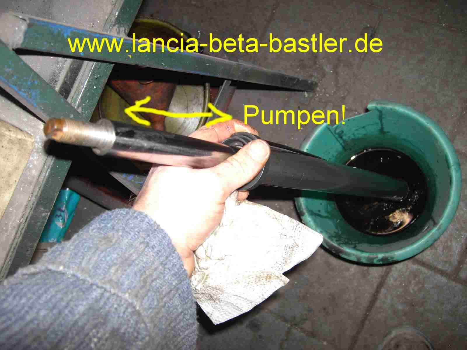 Öl entleeren Stossdämpfer Lancia Beta Öl entleeren Stossdämpfer Lancia Beta