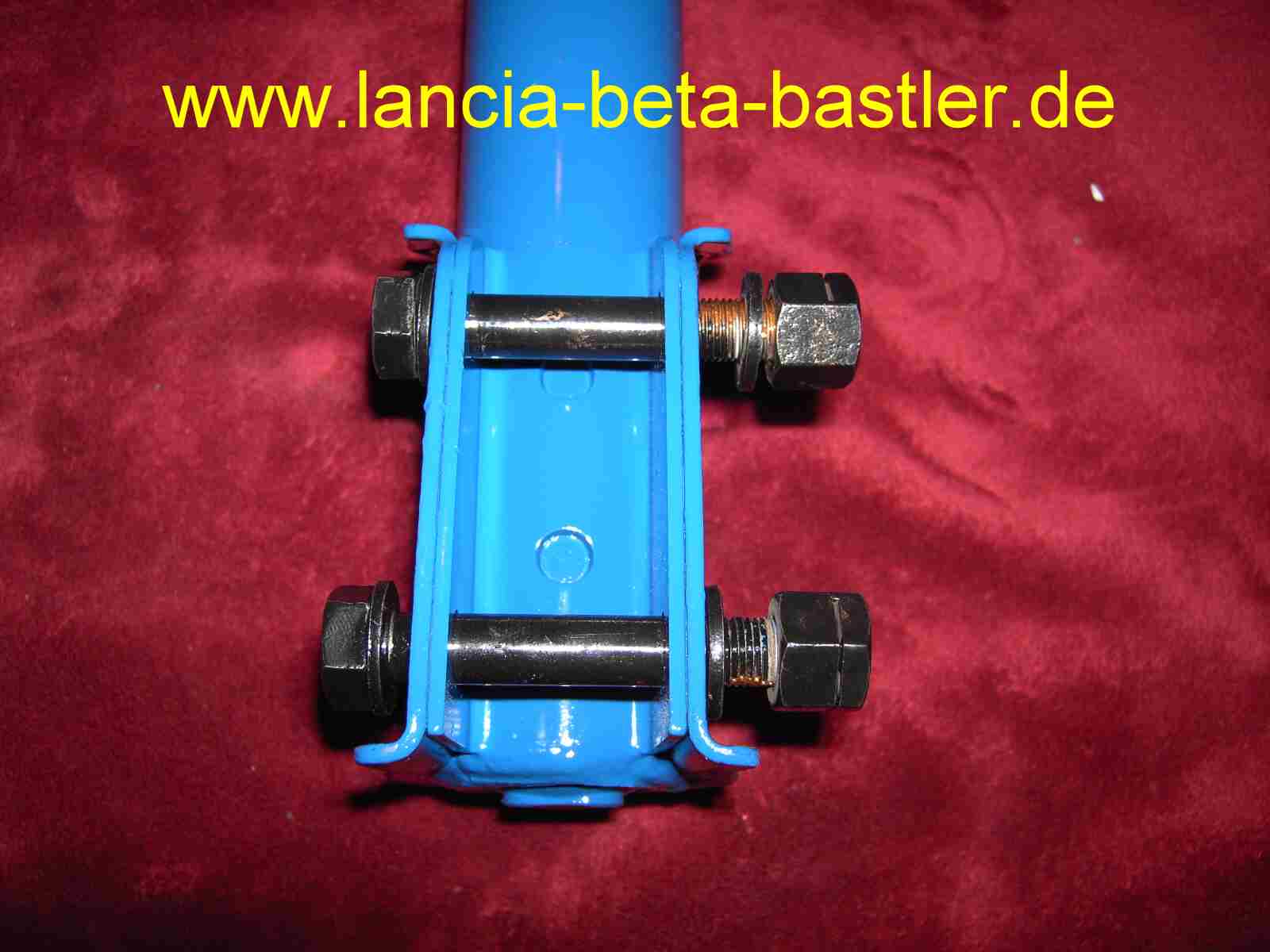 Schrauben Stossdämpfer Lancia Beta2 Schrauben Stossdämpfer Lancia Beta2