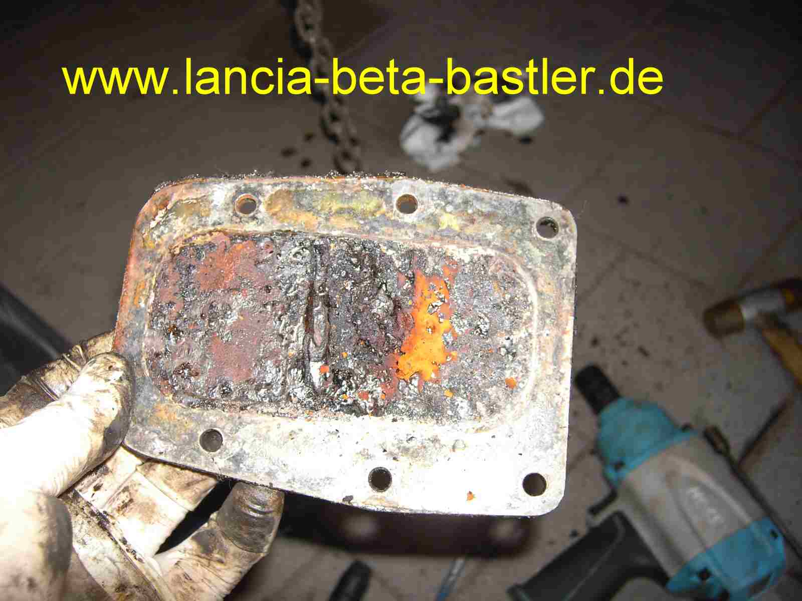 Wasserdeckel Motorblock