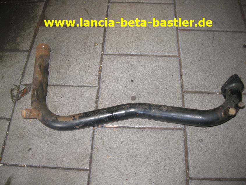 Wasserrohr Lancia Beta 2000 mit Vergaseranschluß Wasserrohr Lancia Beta 2000 mit Vergaseranschluß